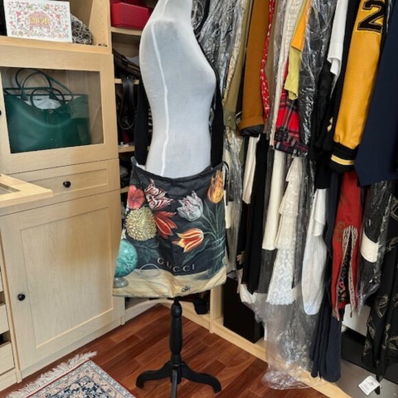 Gucci GG Marmont Medium Insect Black Matelassé Purse - Picture 12 of 13